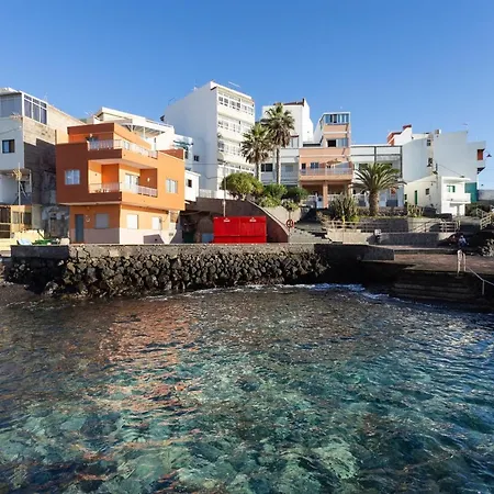 度假居 Home2book Charming Sea Front House