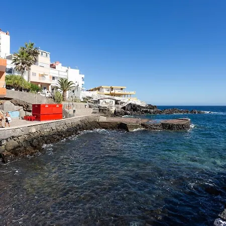 Home2book Charming Sea Front House