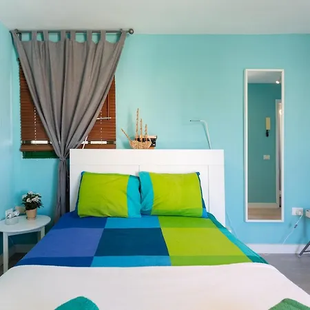Сasa de vacaciones Home2book Charming Sea Front House El Escobonal