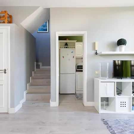 Сasa de vacaciones Home2book Charming Sea Front House
