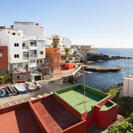 Сasa de vacaciones Home2book Charming Sea Front House El Escobonal