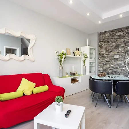 Home2book Charming Sea Front House Сasa de vacaciones